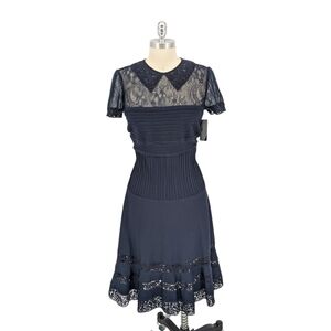 00842 NEW Tadashi Shoji Pintuck Lace A Line Dress Navy Blue size Medium cocktail